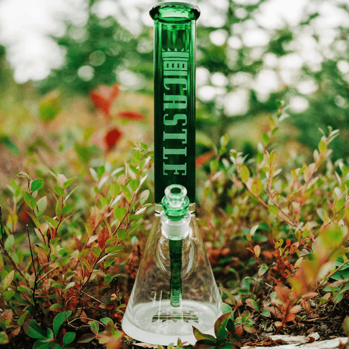 Castle 9mm Color Logo Beaker-14" Morden Vape SuperStore and Cannabis Manitoba Canada