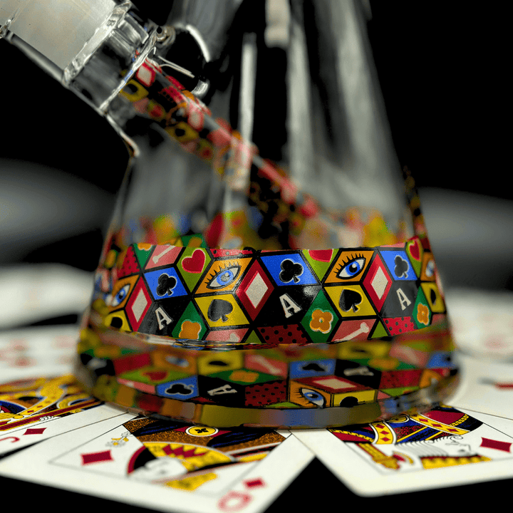Poker Design 7mm Color Accented Beaker-17" Morden Vape SuperStore and Cannabis Manitoba Canada